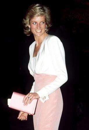‎1989: Diana dressed in Catherine Walker