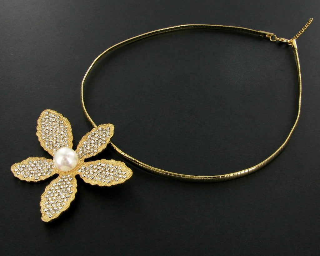 Daisy gold necklace