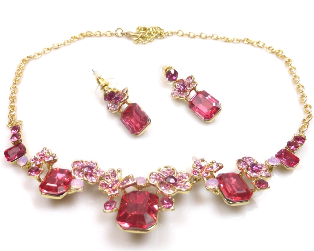 Pink crystal jewellery set